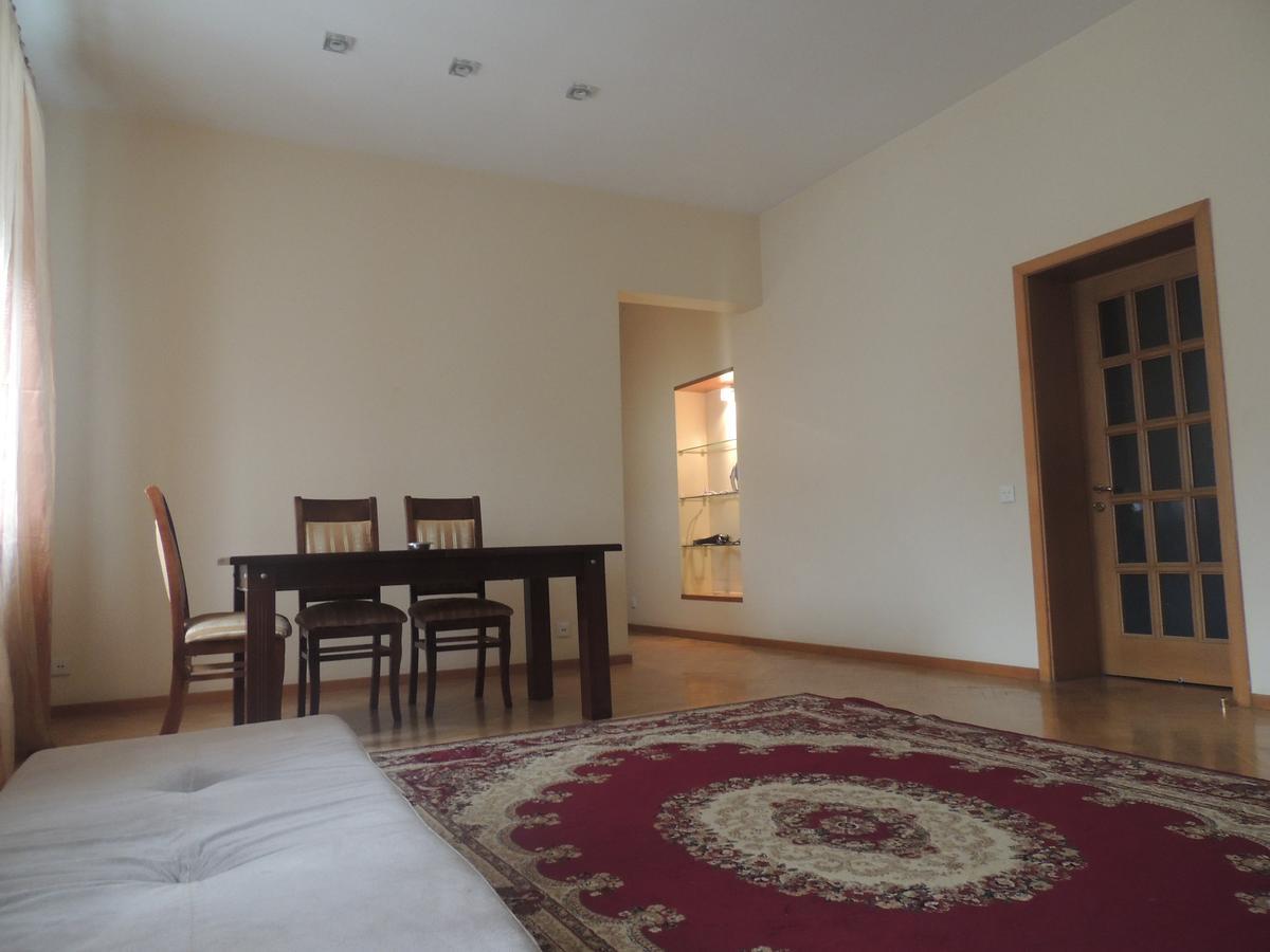 Clock Tower Apartment In Baku Zewnętrze zdjęcie