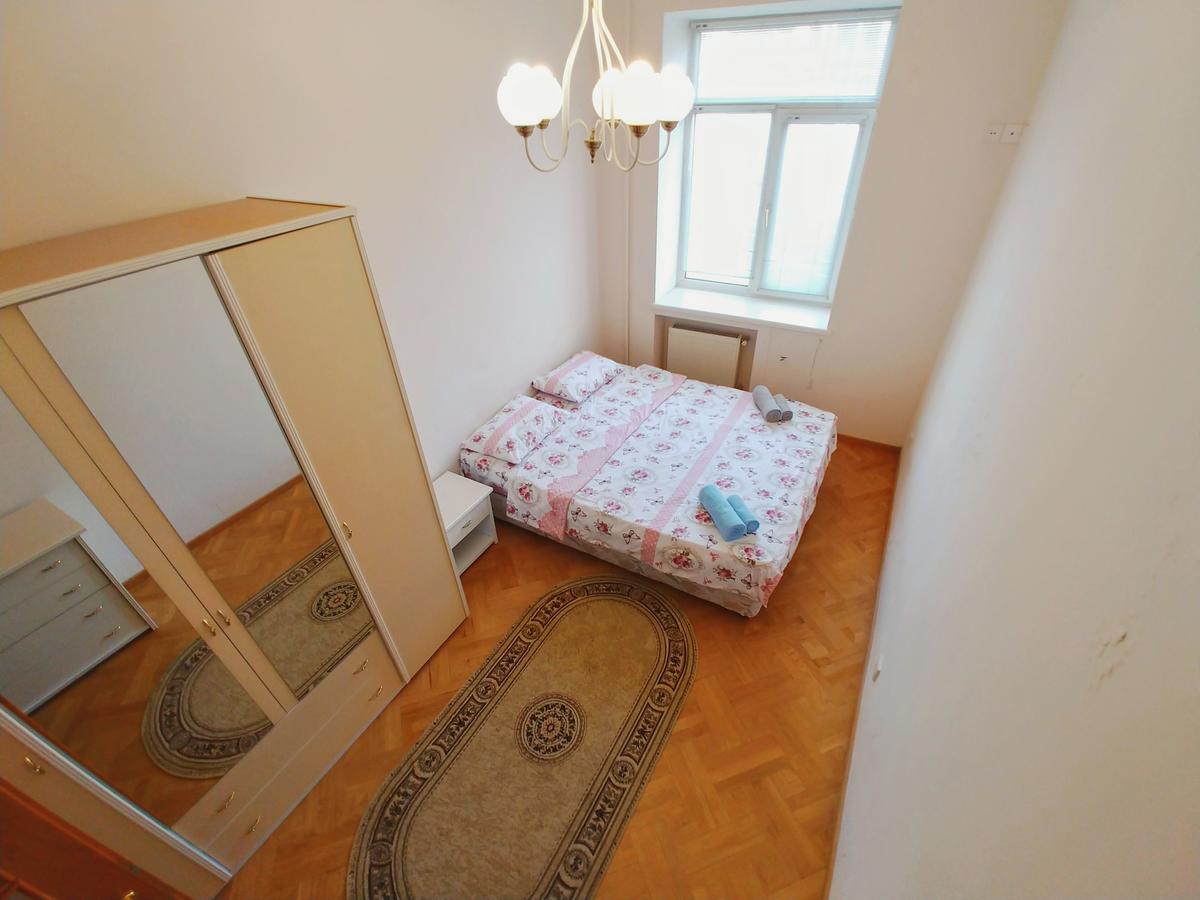 Clock Tower Apartment In Baku Zewnętrze zdjęcie