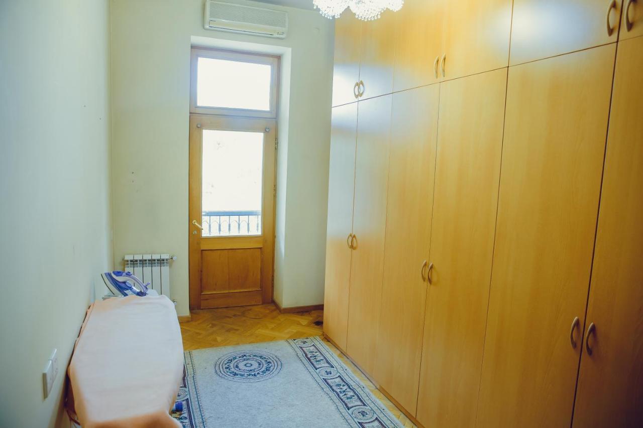 Clock Tower Apartment In Baku Zewnętrze zdjęcie