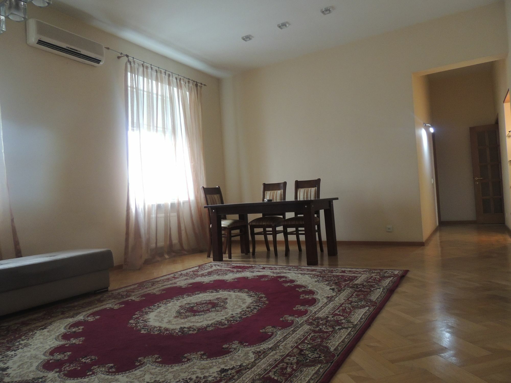 Clock Tower Apartment In Baku Zewnętrze zdjęcie